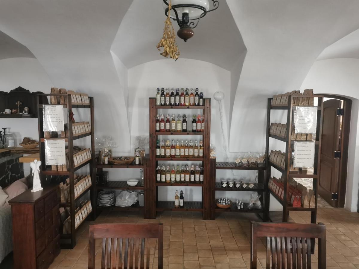 Rodinna Farma Sedmikraska Sněžné Exterior foto